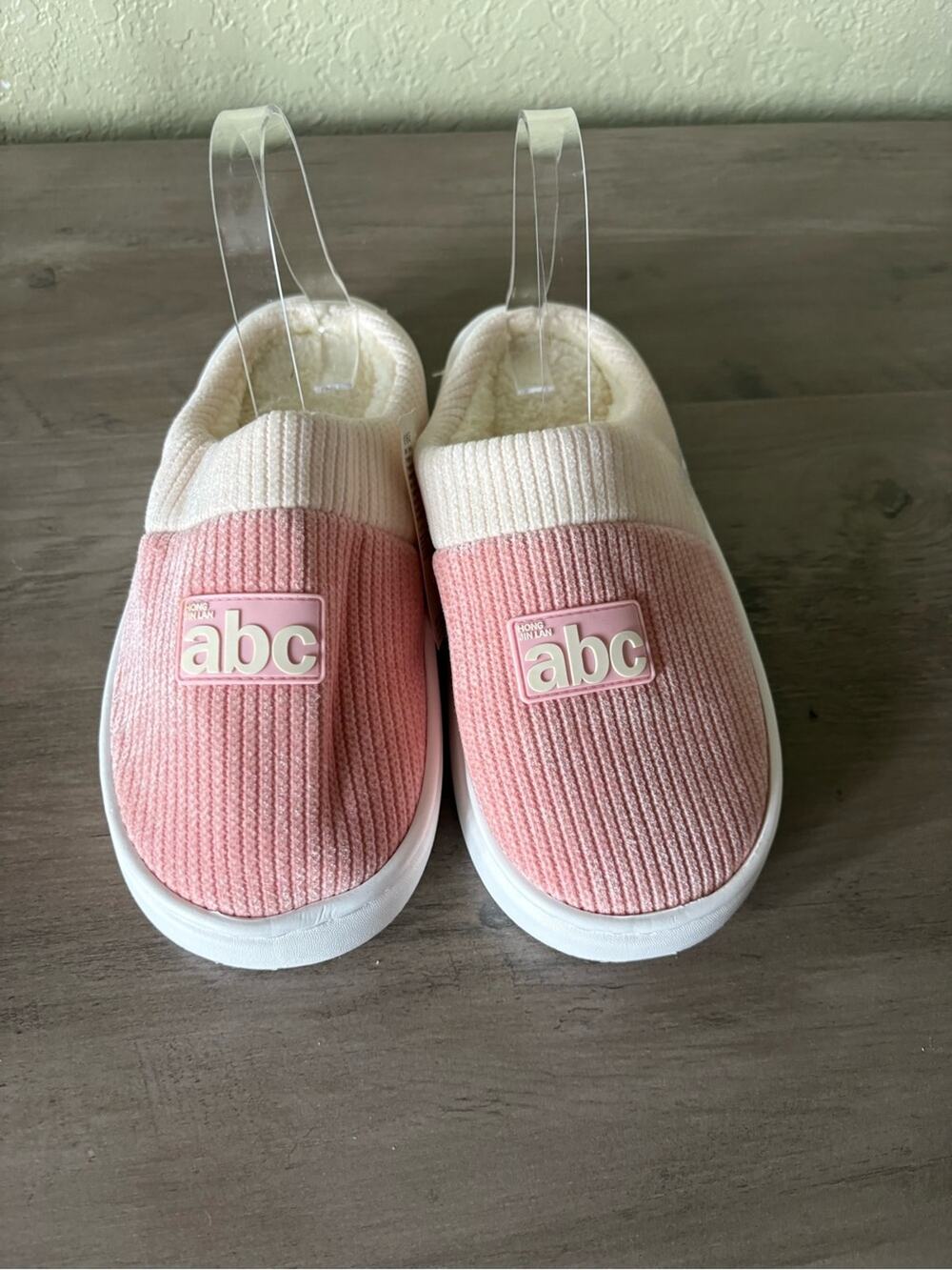 ABC Pink Plush House Slippers Women’s Cozy Fleece Lined Slip Ons NWT